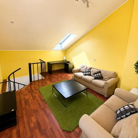 Apartment Duplex *